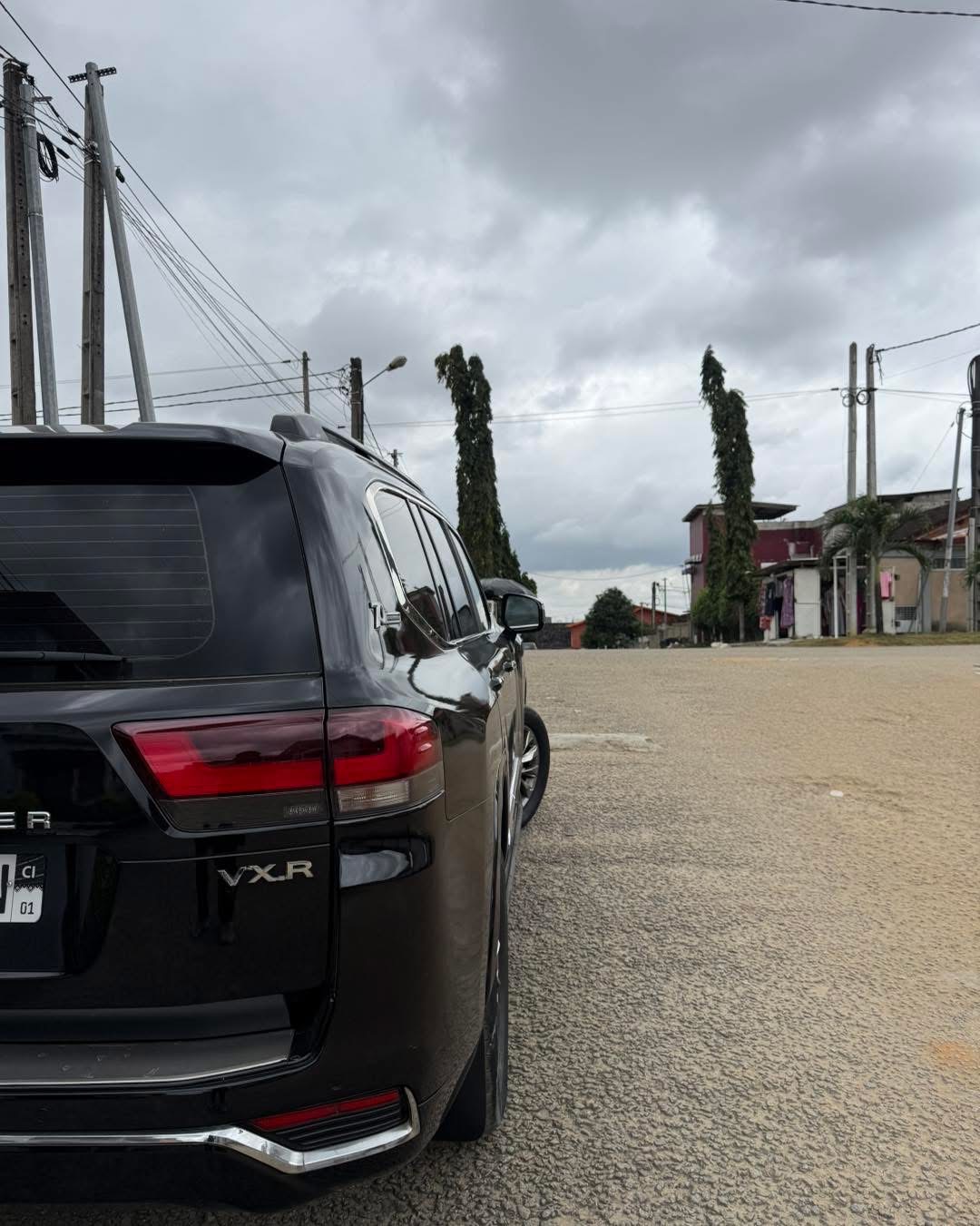 Toyota Toyota Land Cruiser VXR