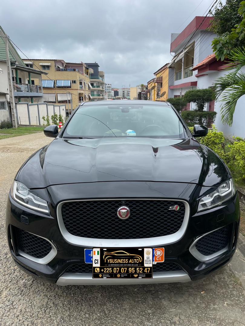 Jaguar F-pace