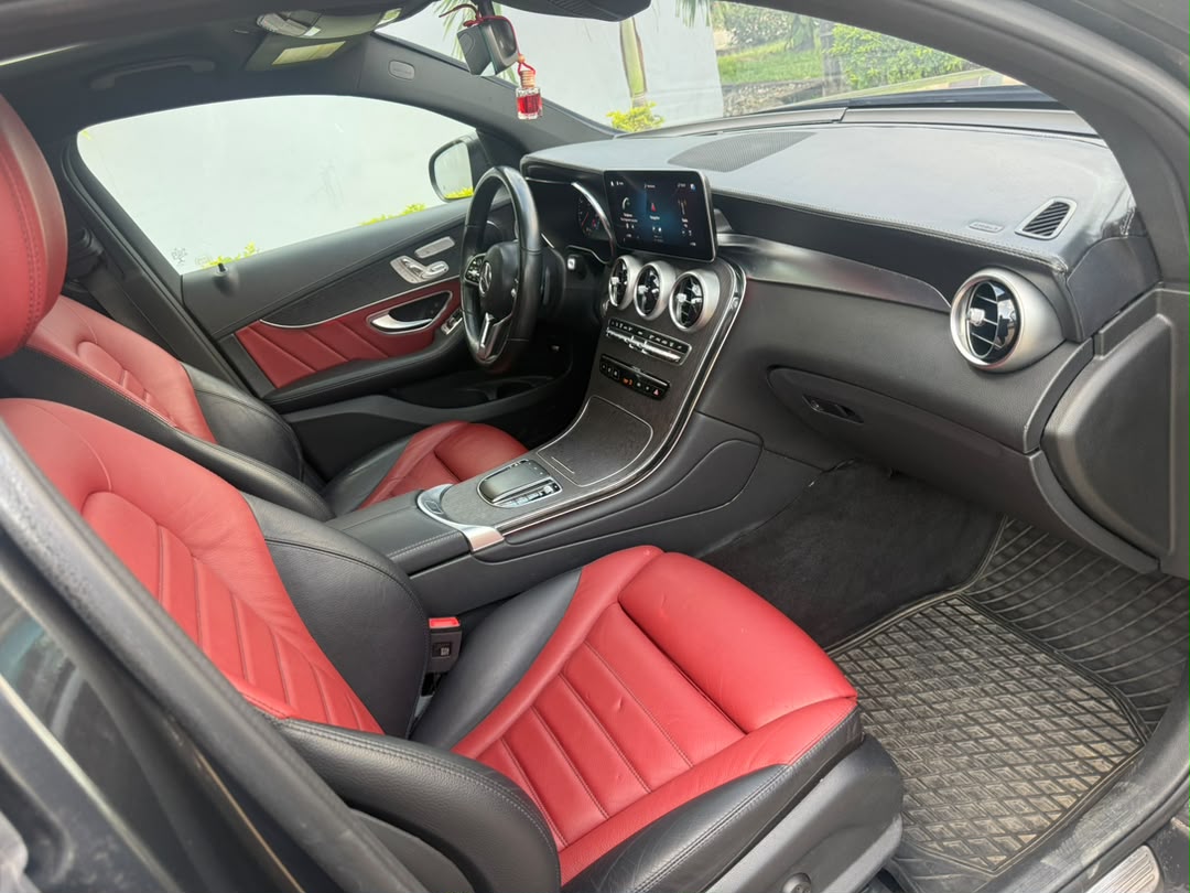 Mercedes-Benz GLC 300