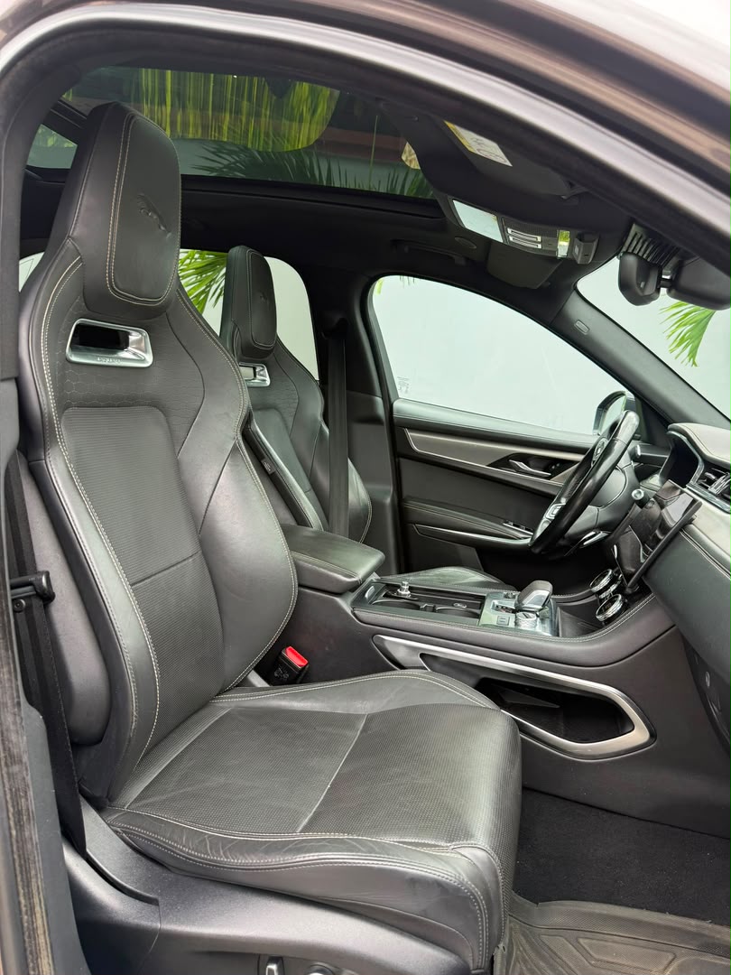 Jaguar F-pace P250 SE